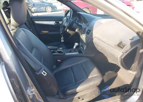 2010 Mercedes-Benz C 300 Luxury/Sport from USA, damaged, VIN WDDGF5EB4AF408641